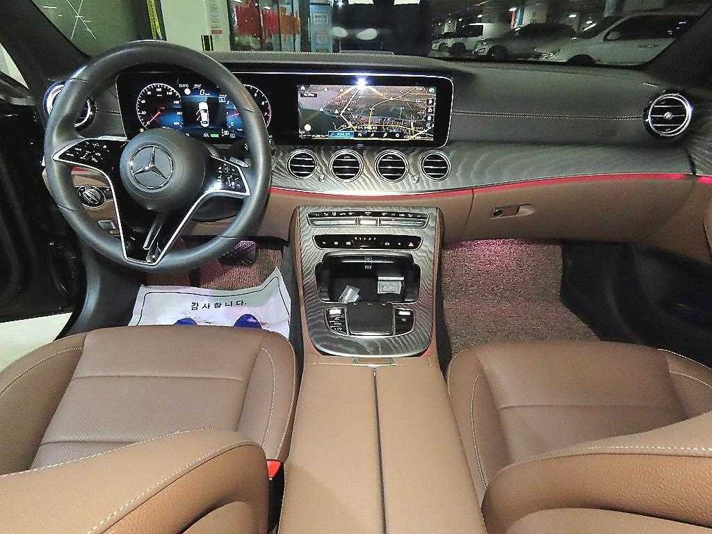 벤츠 E 클래스 E-클래스 W213 E350 4MATIC 익스클루시브 이미지 10