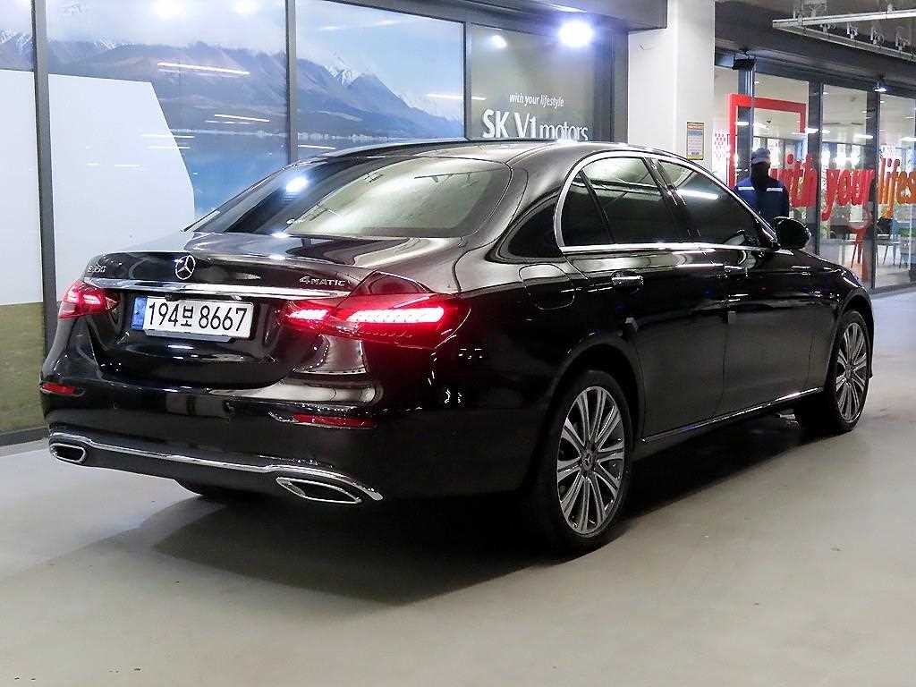 벤츠 E 클래스 E-클래스 W213 E350 4MATIC 익스클루시브 이미지 4