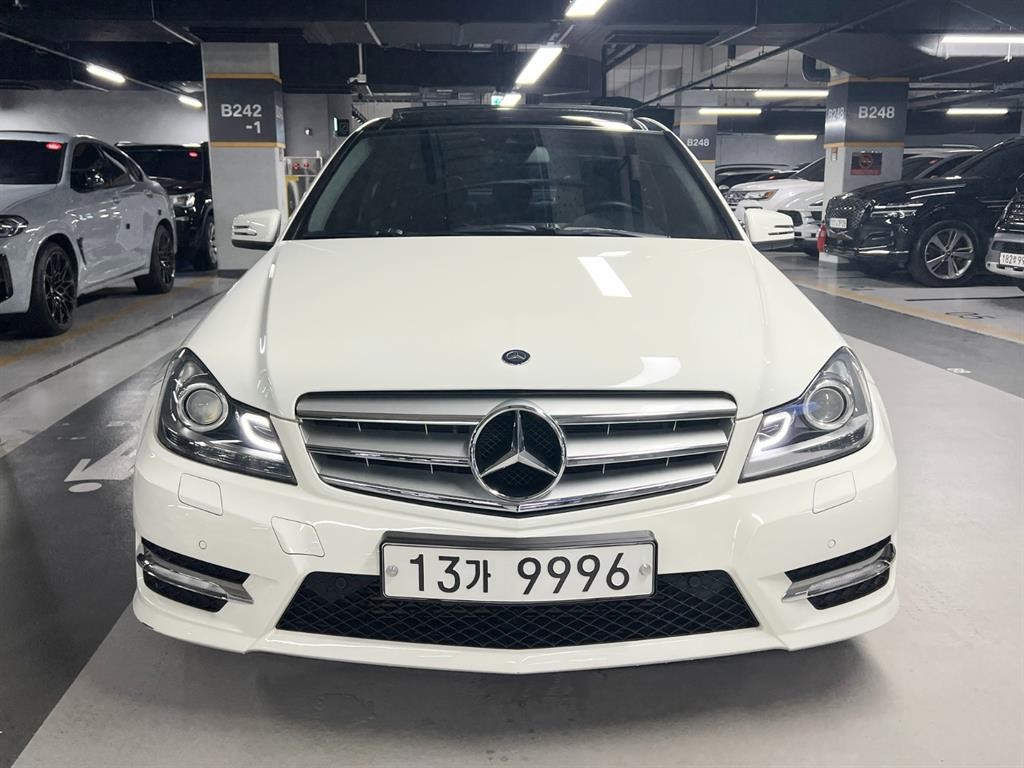 벤츠 C 클래스 C클래스 W204 C200 CGI 아방가르드 이미지 2