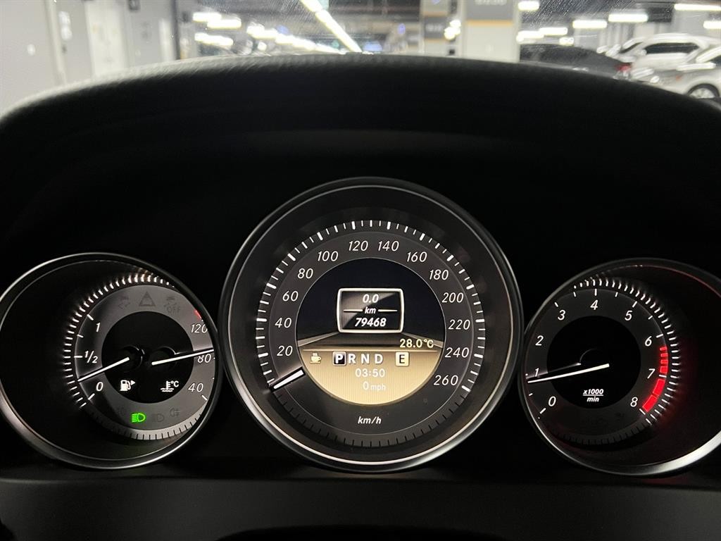 벤츠 C 클래스 C클래스 W204 C200 CGI 아방가르드 이미지 6