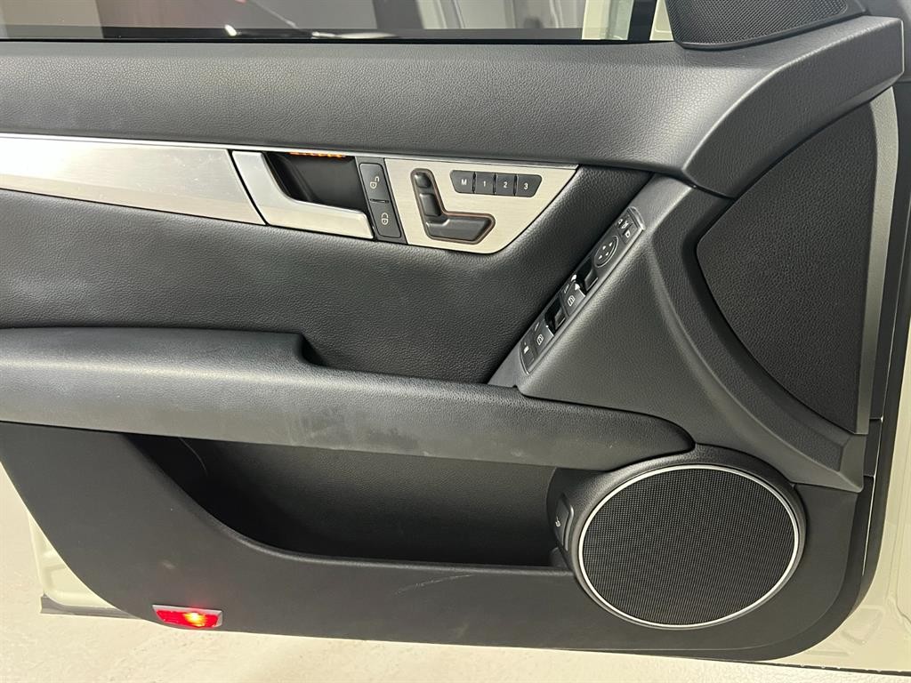 벤츠 C 클래스 C클래스 W204 C200 CGI 아방가르드 이미지 7