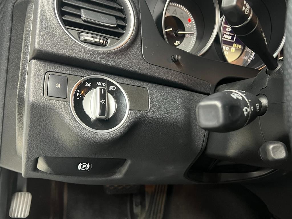 벤츠 C 클래스 C클래스 W204 C200 CGI 아방가르드 이미지 8