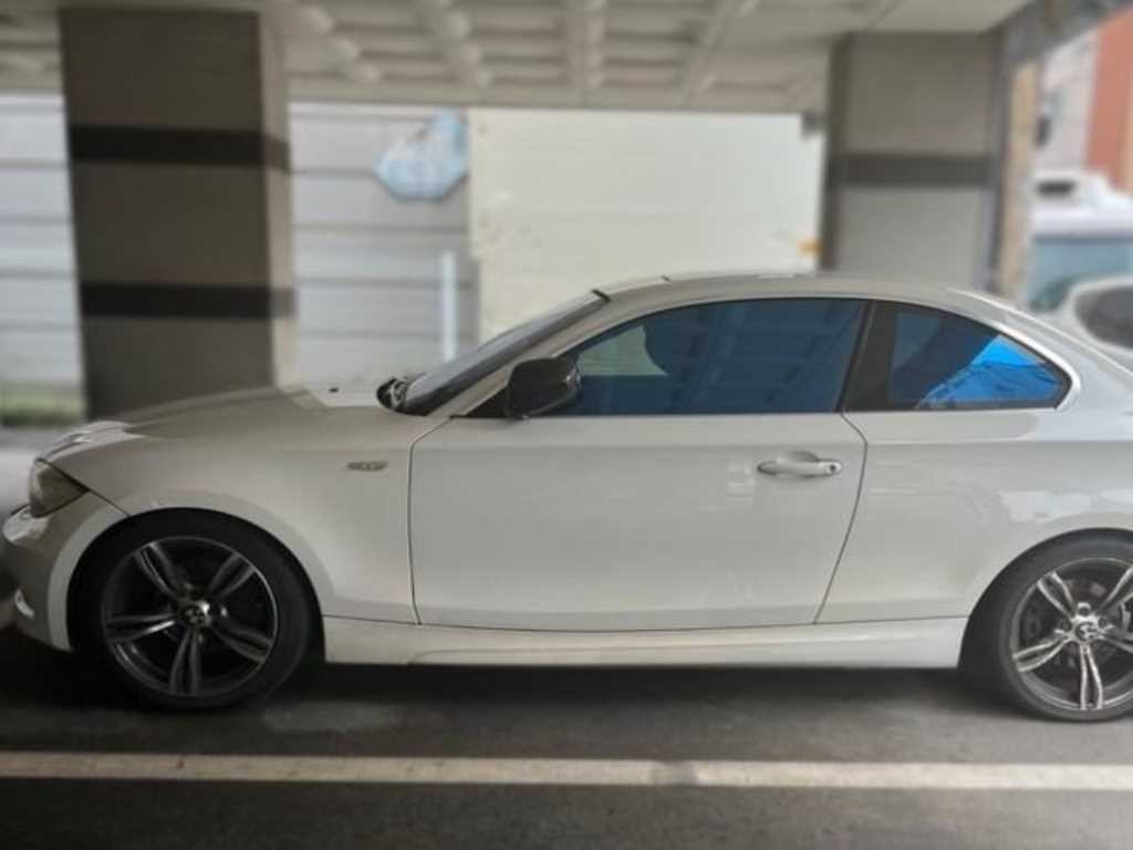 BMW 1시리즈 1시리즈 (E82) 120d 쿠페 스포츠 이미지 3