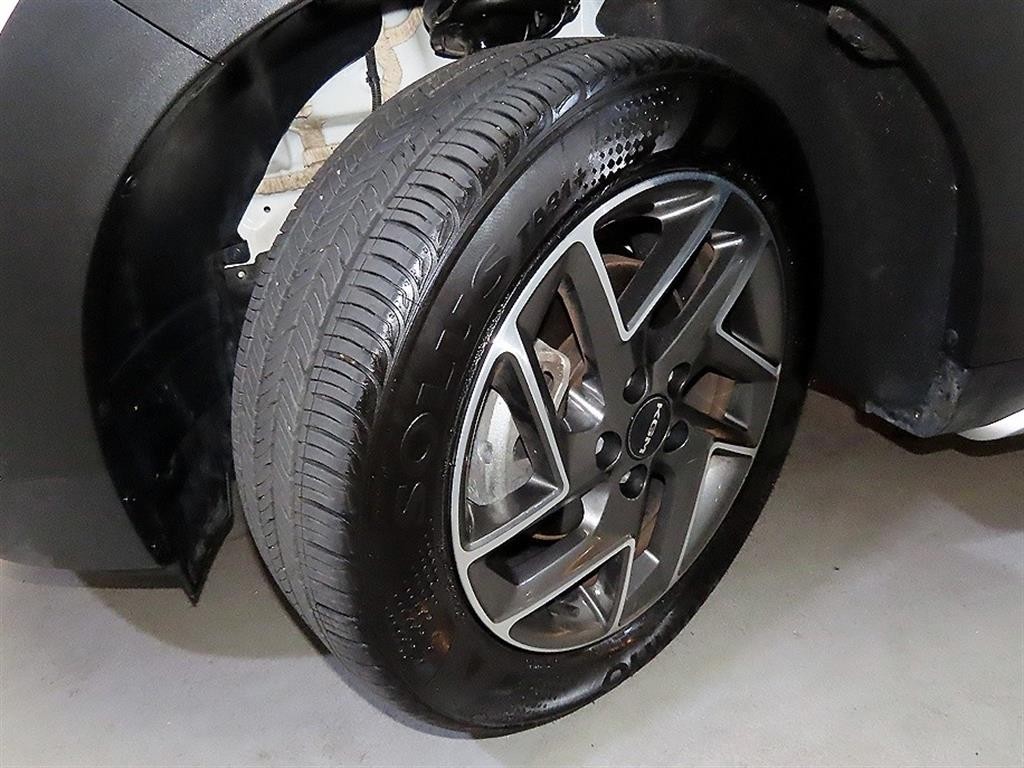 KG모빌리티(쌍용) 티볼리 더 뉴 티볼리 2WD 가솔린 1.5 V7 이미지 20