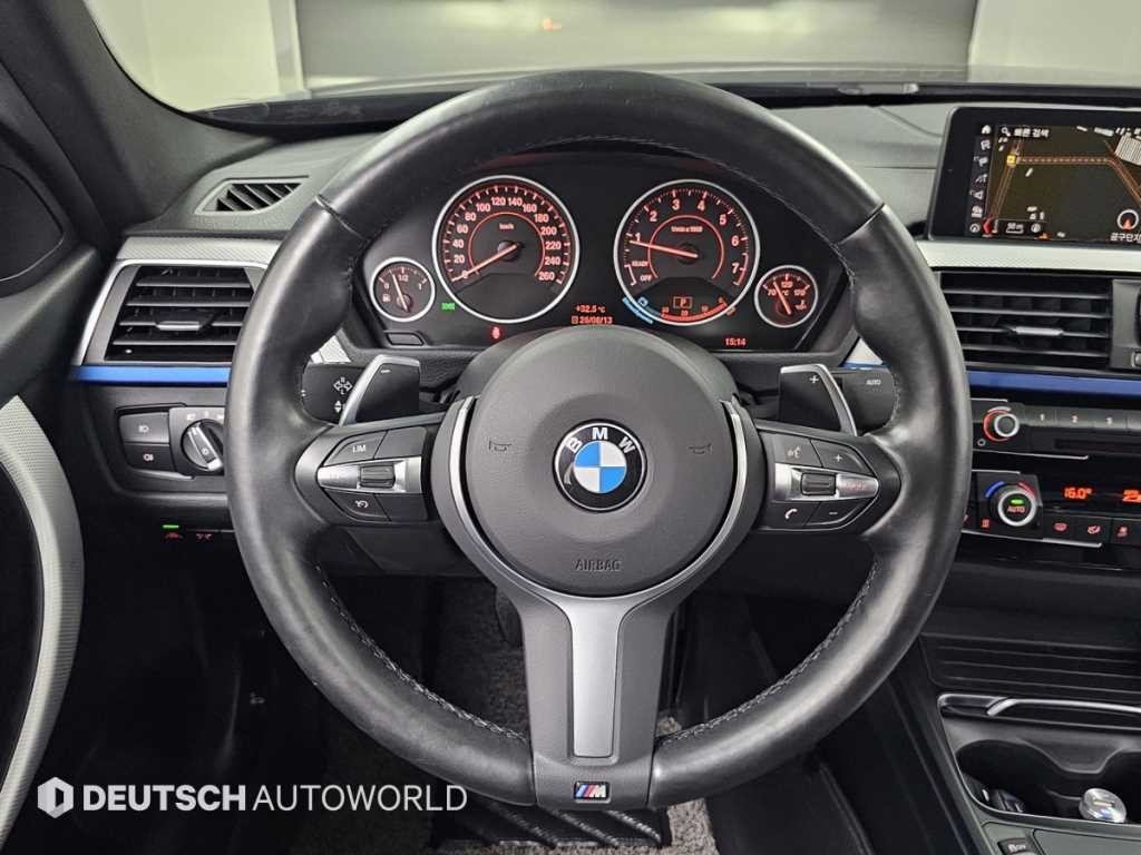 BMW 3시리즈 3시리즈 (F30) 320i M 스포츠 이미지 13