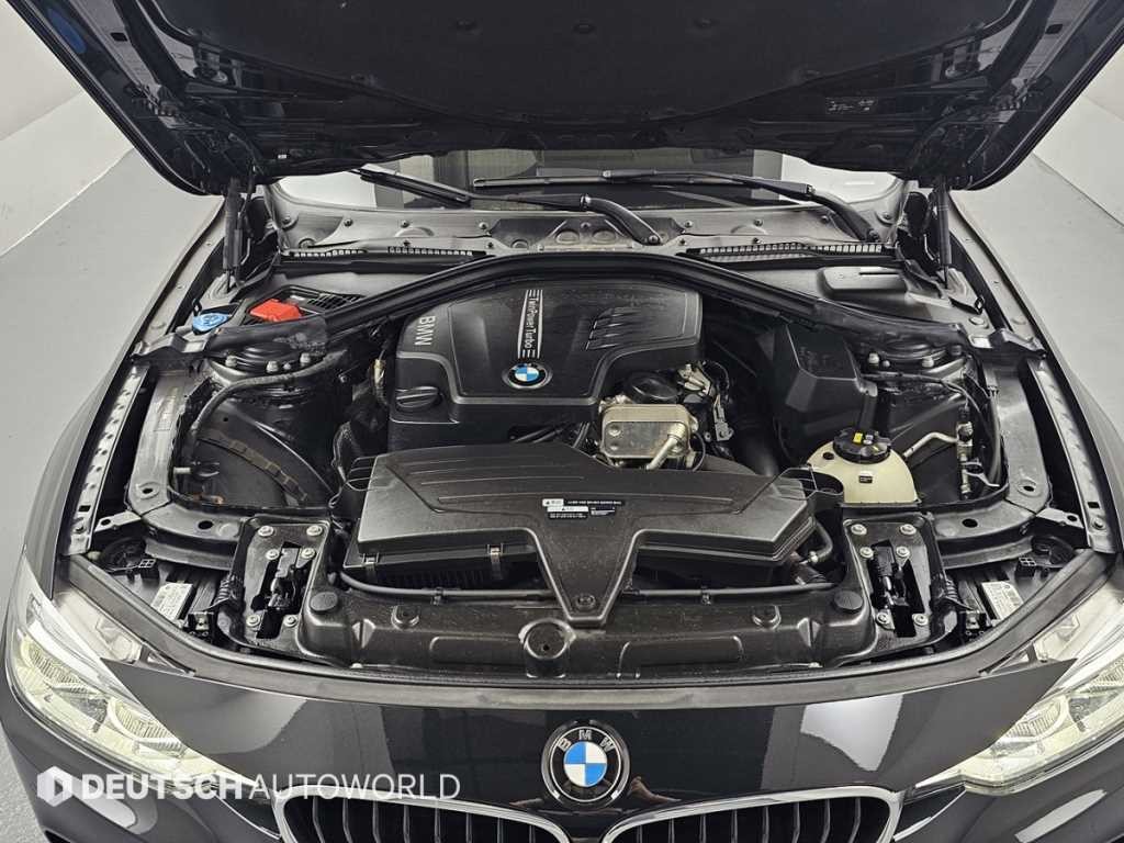 BMW 3시리즈 3시리즈 (F30) 320i M 스포츠 이미지 6