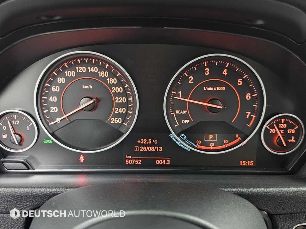 BMW 3시리즈 3시리즈 (F30) 320i M 스포츠 이미지 8