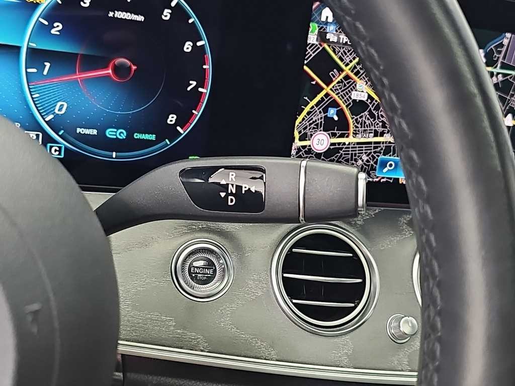 벤츠 E 클래스 E-클래스 W213 E350 4MATIC AMG LINE 이미지 8