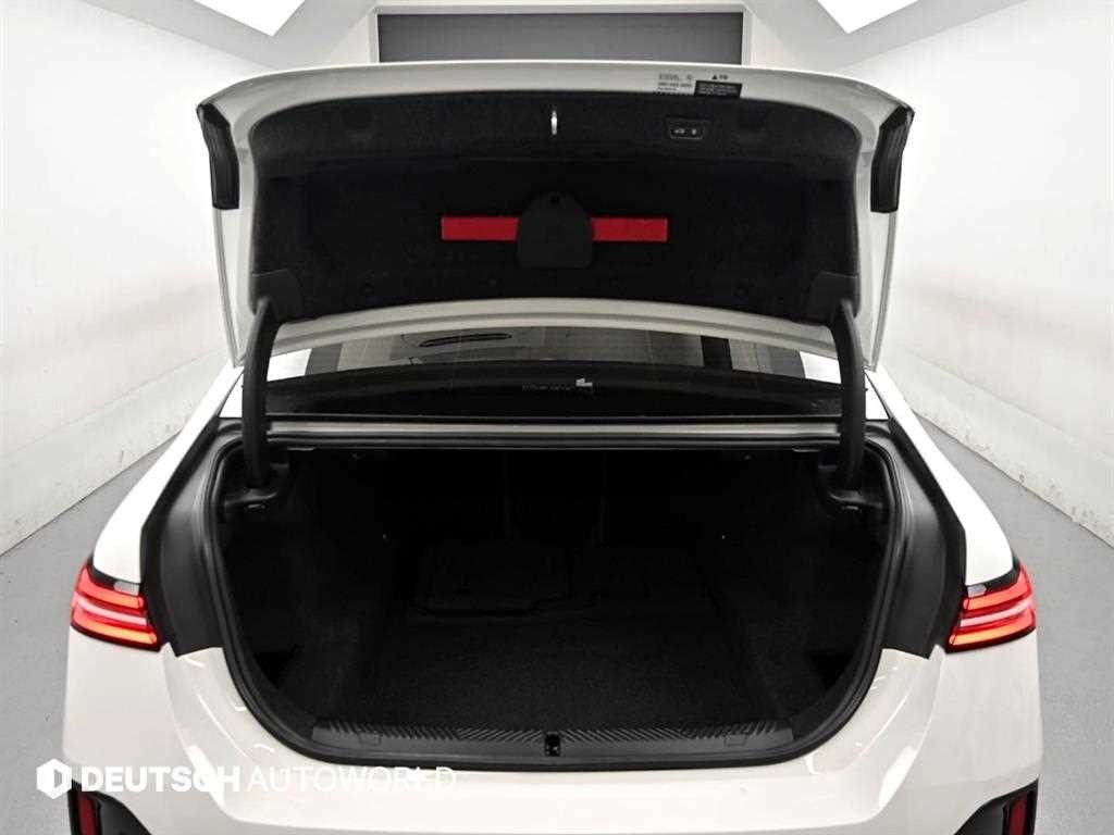 BMW 5시리즈 5시리즈 (G60) 520i M 스포츠 이미지 5
