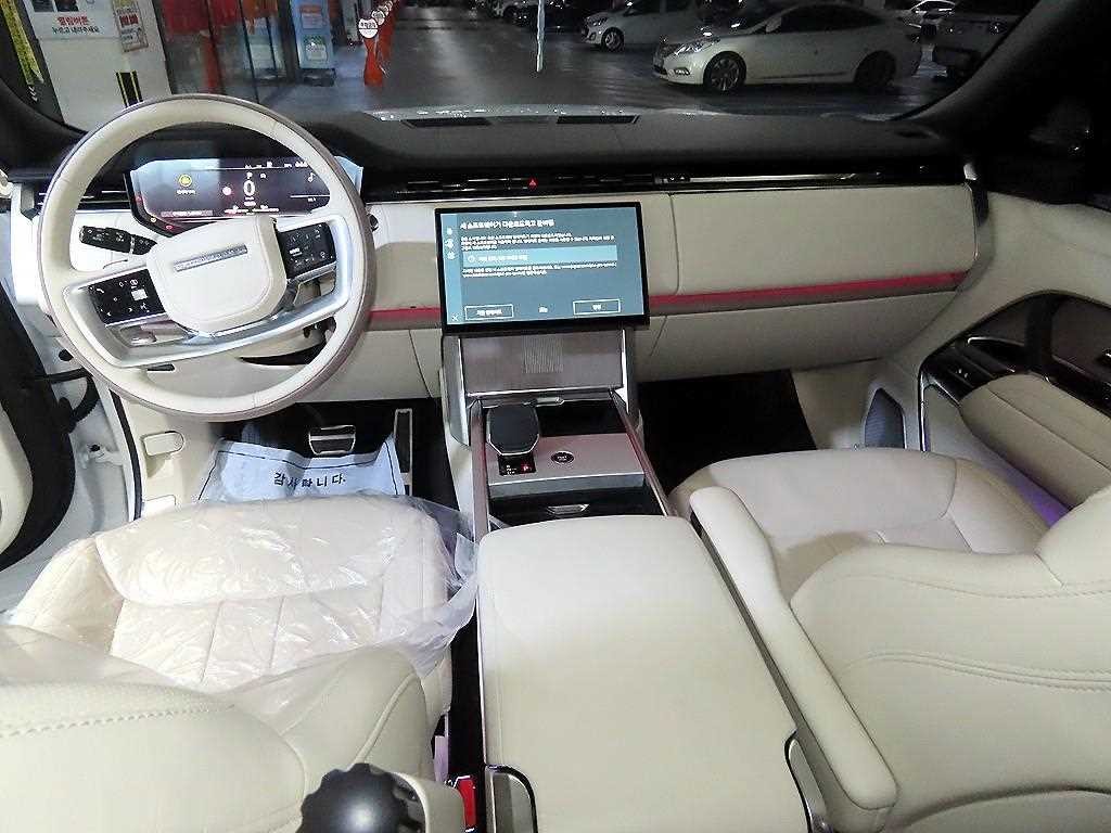 랜드로버 레인지로버 레인지로버 5세대 3.0 P550e SWB 오토바이오그래피 이미지 10