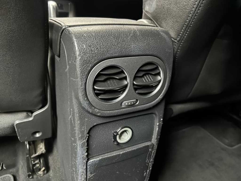 폭스바겐 티구안 뉴티구안 2.0 TDI 블루모션 이미지 8