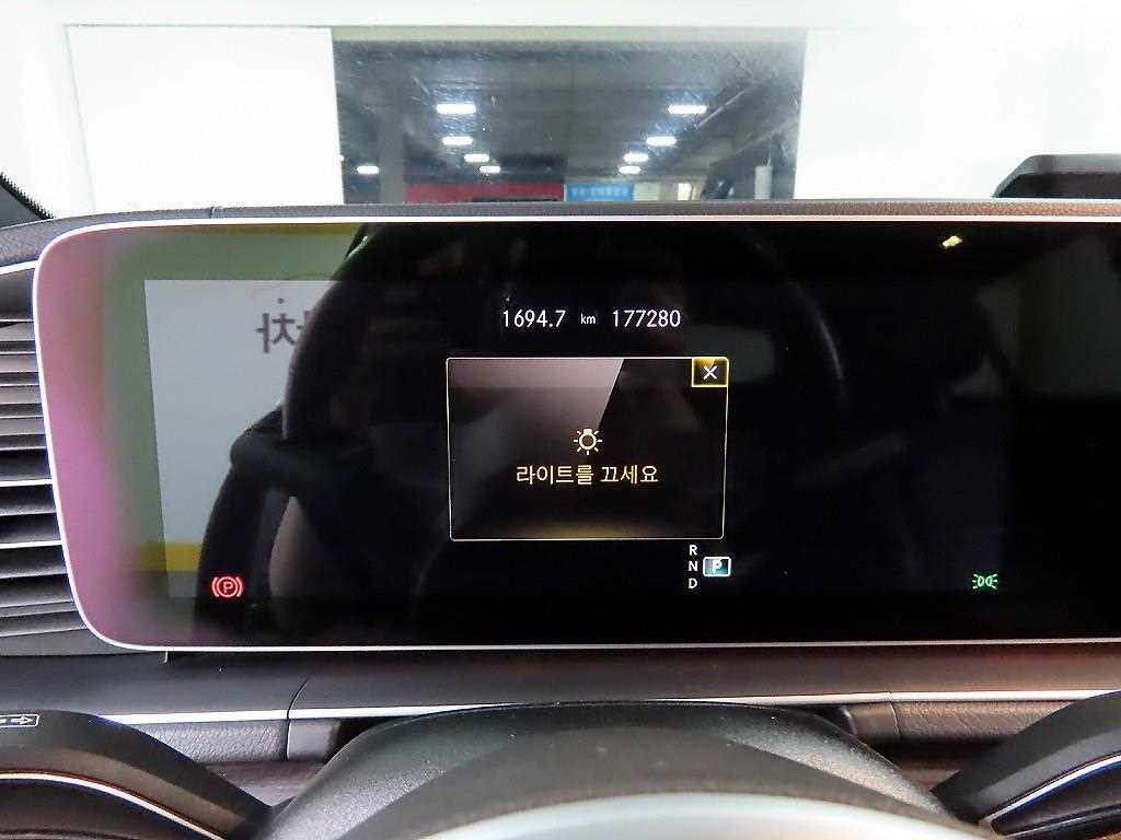 벤츠 GLE 클래스 GLE 클래스 W167 GLE 400d 4MATIC 쿠페 이미지 8