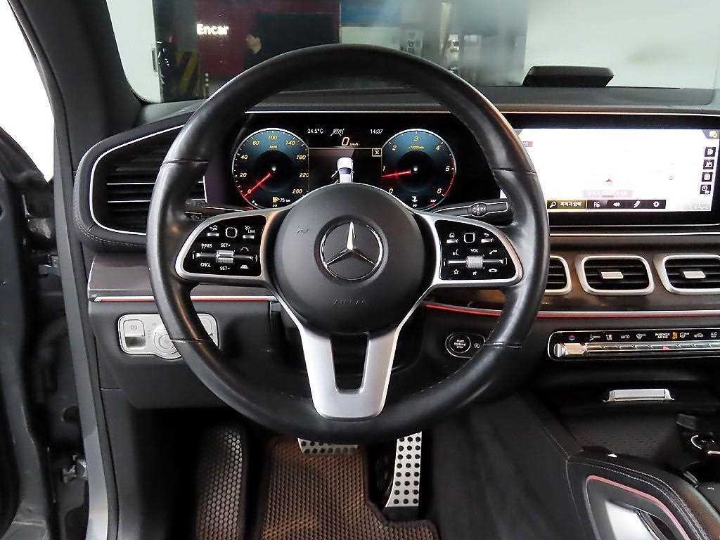 벤츠 GLE 클래스 GLE 클래스 W167 GLE 400d 4MATIC 쿠페 이미지 9