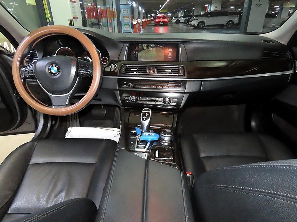 BMW 5시리즈 5시리즈 (F10) 528i 이미지 10