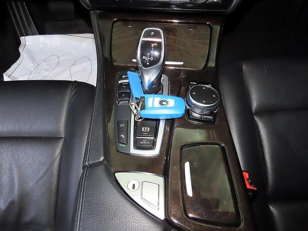 BMW 5시리즈 5시리즈 (F10) 528i 이미지 12