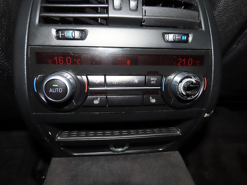 BMW 5시리즈 5시리즈 (F10) 528i 이미지 15