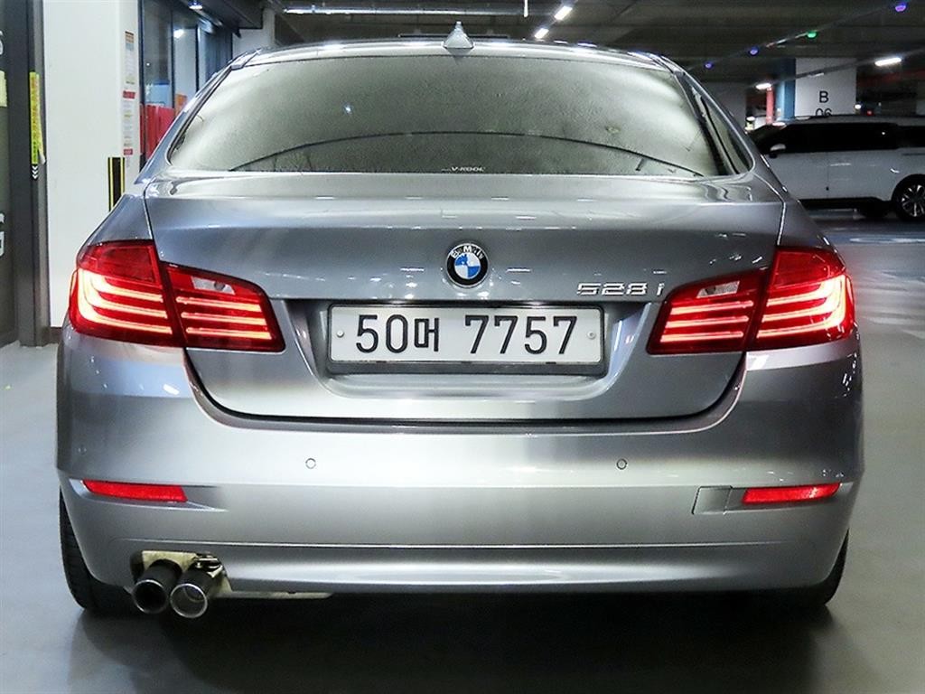 BMW 5시리즈 5시리즈 (F10) 528i 이미지 5