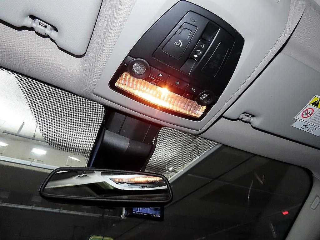 BMW X4 X4 (F26) xDrive 20d 이미지 15