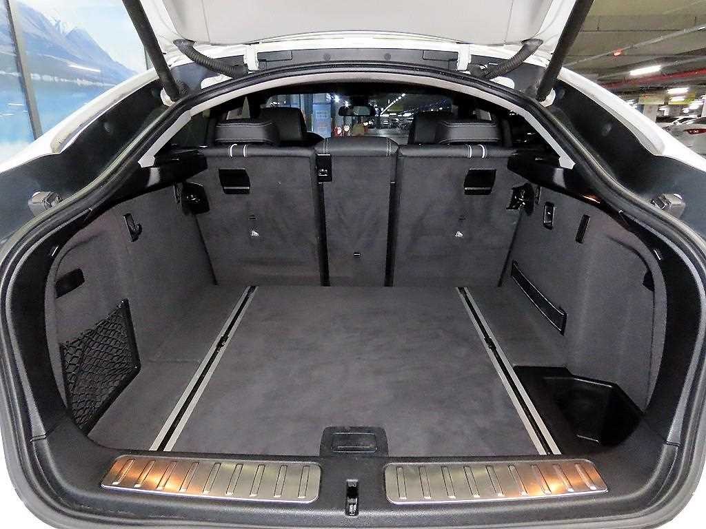 BMW X4 X4 (F26) xDrive 20d 이미지 17