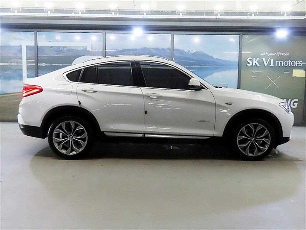 BMW X4 X4 (F26) xDrive 20d 이미지 3