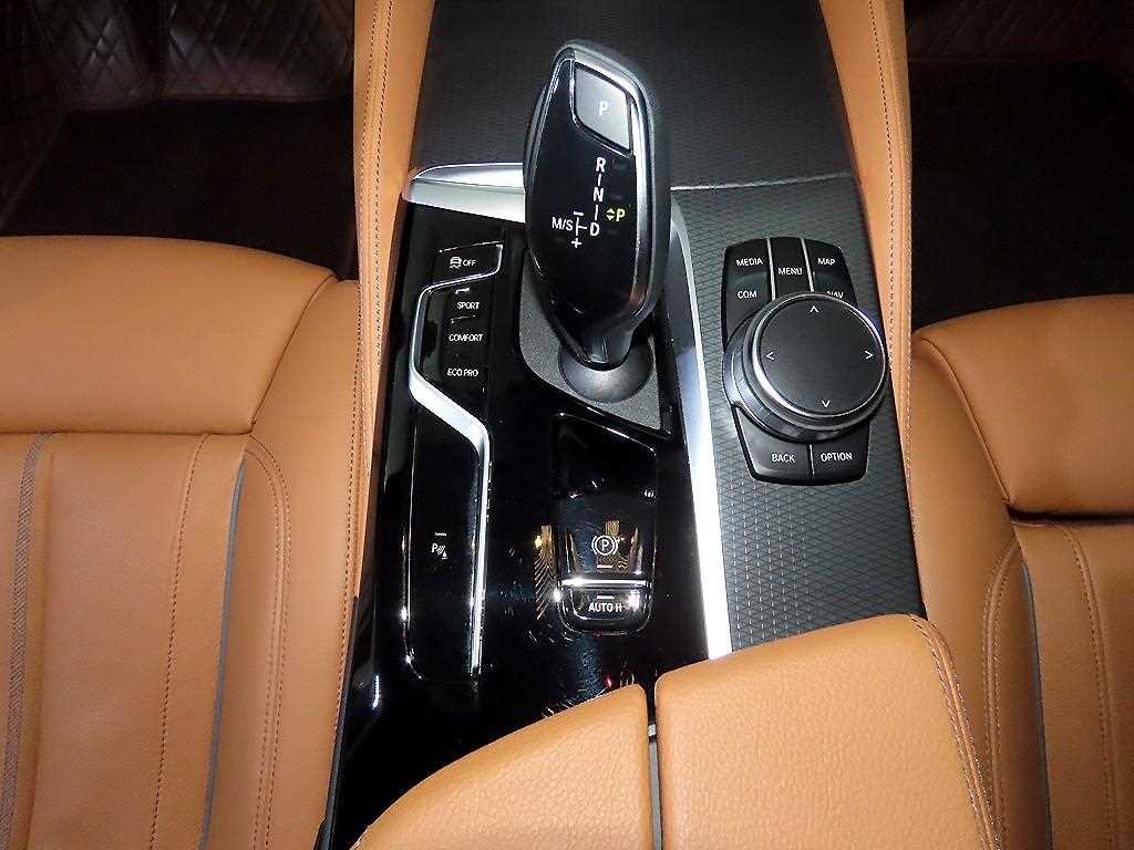 BMW 5시리즈 5시리즈 (G30) 520i M 스포츠 이미지 13