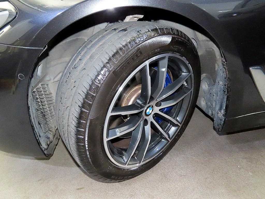 BMW 5시리즈 5시리즈 (G30) 520i M 스포츠 이미지 20