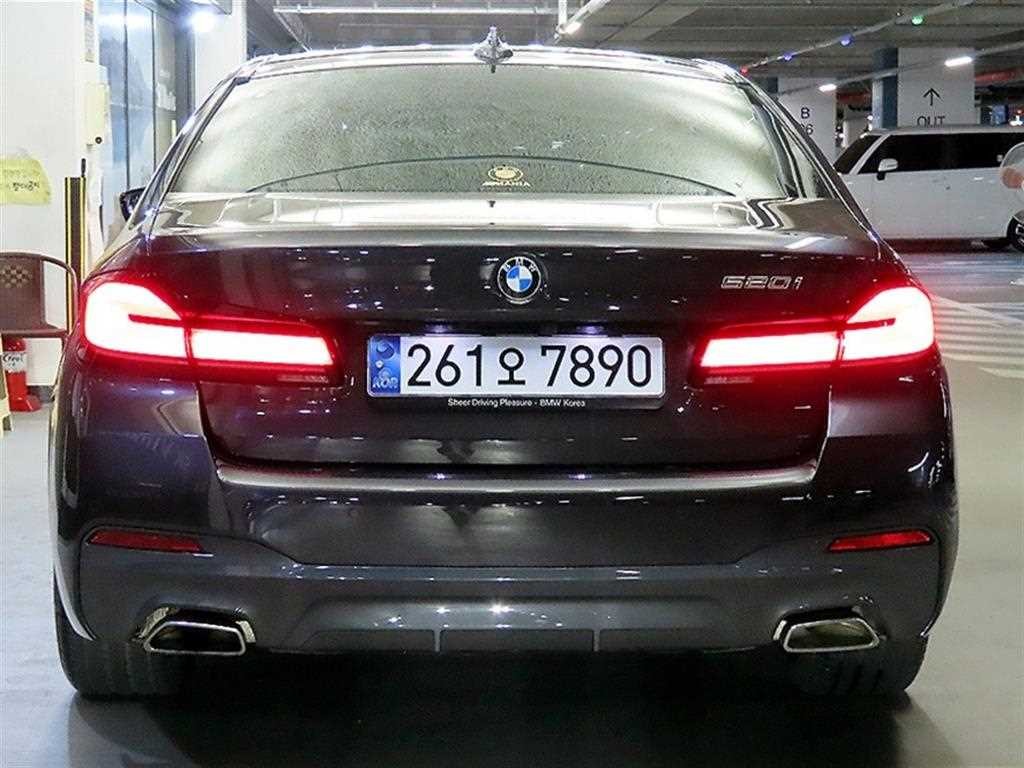 BMW 5시리즈 5시리즈 (G30) 520i M 스포츠 이미지 6