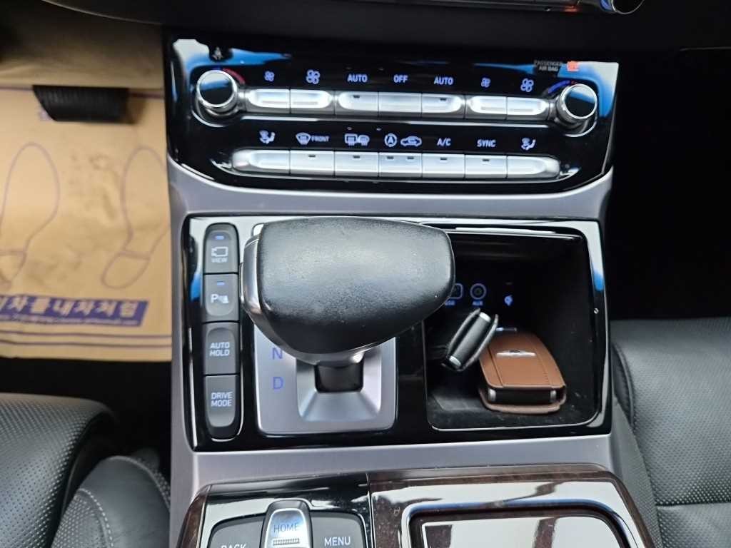제네시스 EQ900 3.3 T-GDI AWD 프리미엄 럭셔리 이미지 10