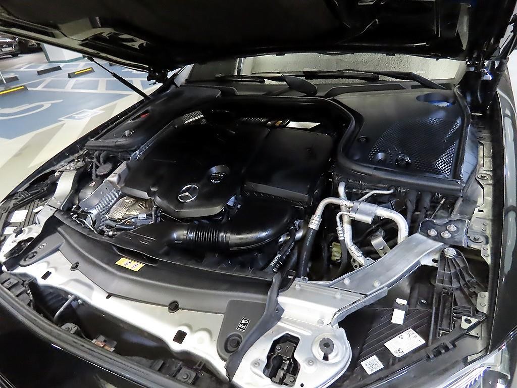 벤츠 E 클래스 E-클래스 W213 E220d 4MATIC AMG라인 이미지 19