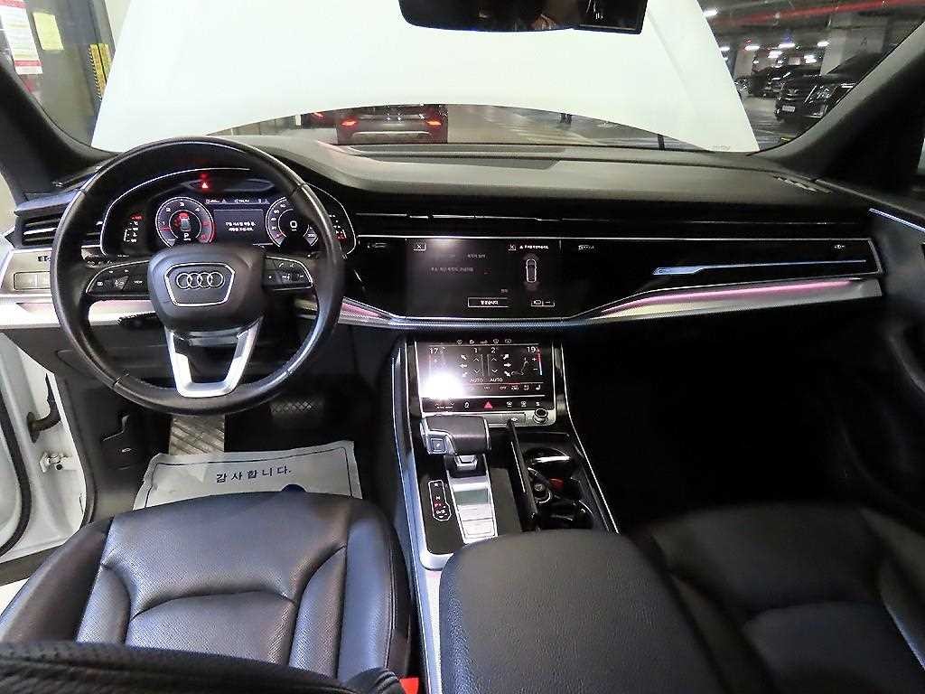 아우디 Q8 45 TDI 콰트로 프리미엄 이미지 10