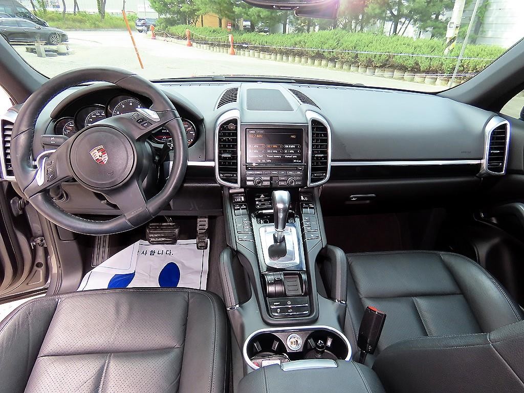 포르쉐 카이엔 뉴 카이엔 3.6 VR6 이미지 7