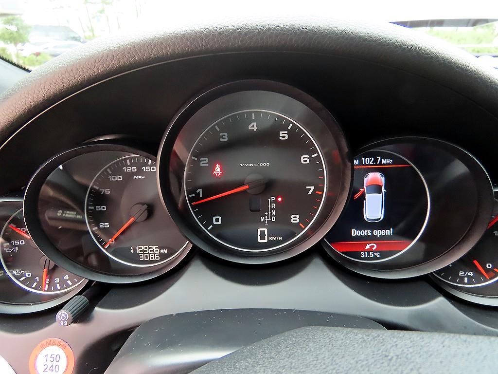 포르쉐 카이엔 뉴 카이엔 3.6 VR6 이미지 9
