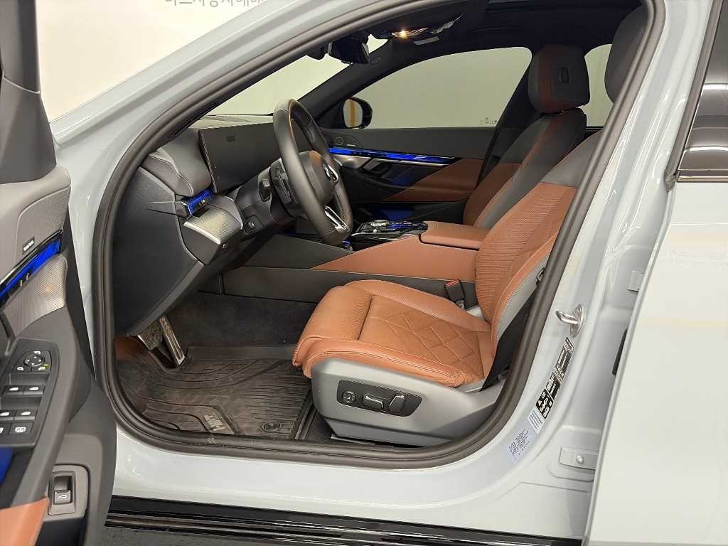 BMW 5시리즈 5시리즈 (G60) 530i xDrive M 스포츠 이미지 10