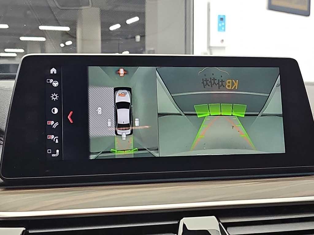 BMW 5시리즈 5시리즈 (G30) 530i M 스포츠 플러스 이미지 16