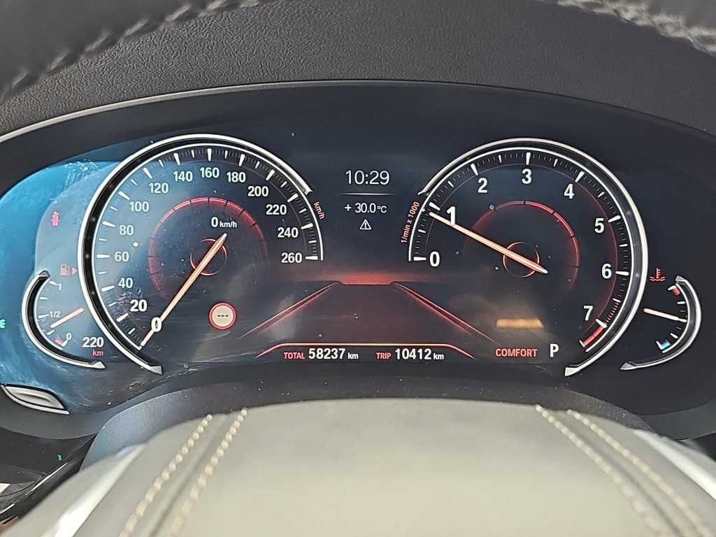 BMW 5시리즈 5시리즈 (G30) 530i M 스포츠 플러스 이미지 6