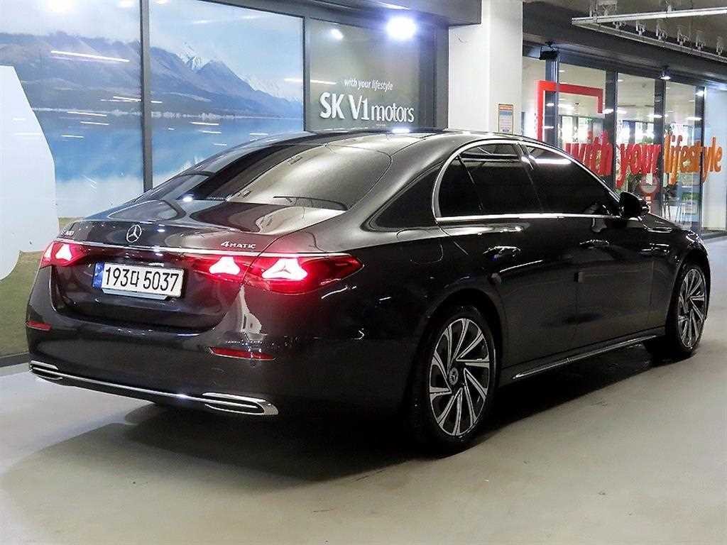 벤츠 E 클래스 E-클래스 W214 E300 4MATIC 익스클루시브 이미지 4