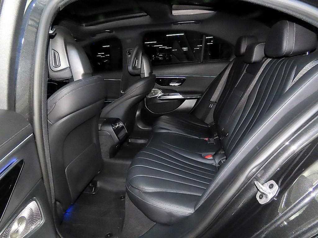 벤츠 E 클래스 E-클래스 W214 E300 4MATIC 익스클루시브 이미지 7