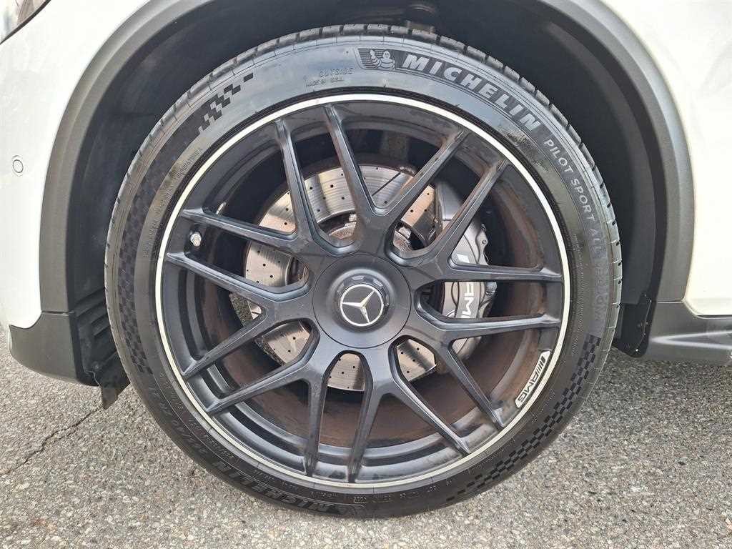 벤츠 GLC 클래스 GLC클래스 X253 AMG GLC 63 4MATIC+ 이미지 15