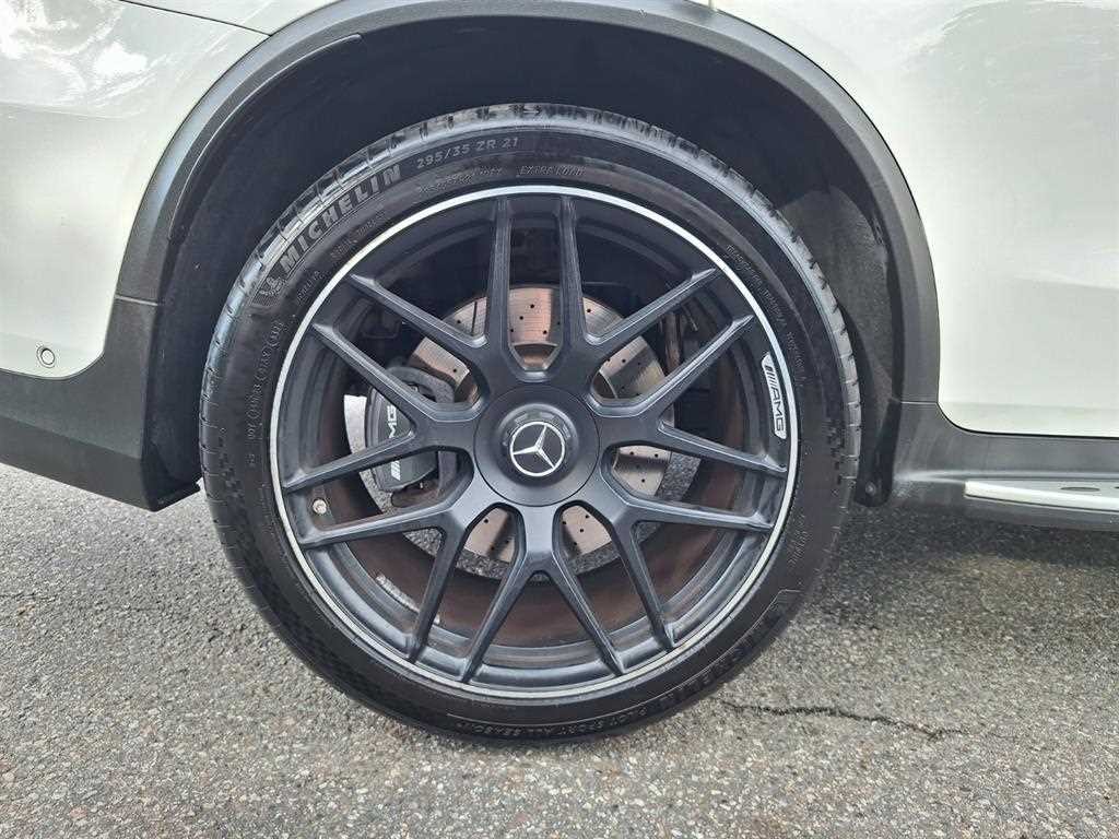벤츠 GLC 클래스 GLC클래스 X253 AMG GLC 63 4MATIC+ 이미지 16