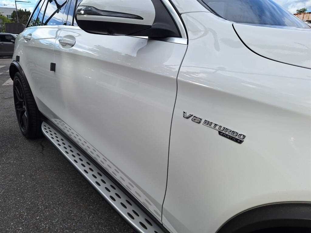 벤츠 GLC 클래스 GLC클래스 X253 AMG GLC 63 4MATIC+ 이미지 17