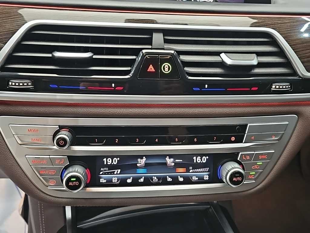 BMW 7시리즈 7시리즈 (G11) 730Ld xDrive 디자인 퓨어 엑설런스 이미지 10