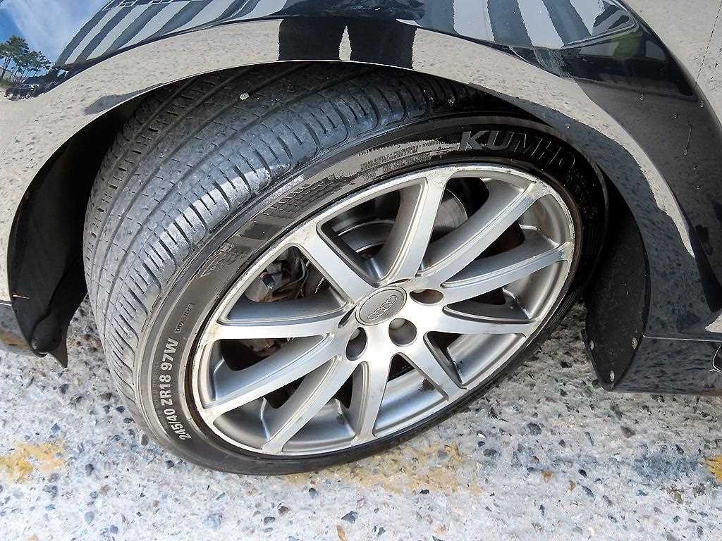아우디 TT 뉴TT 2.0 TFSI 쿠페 이미지 17