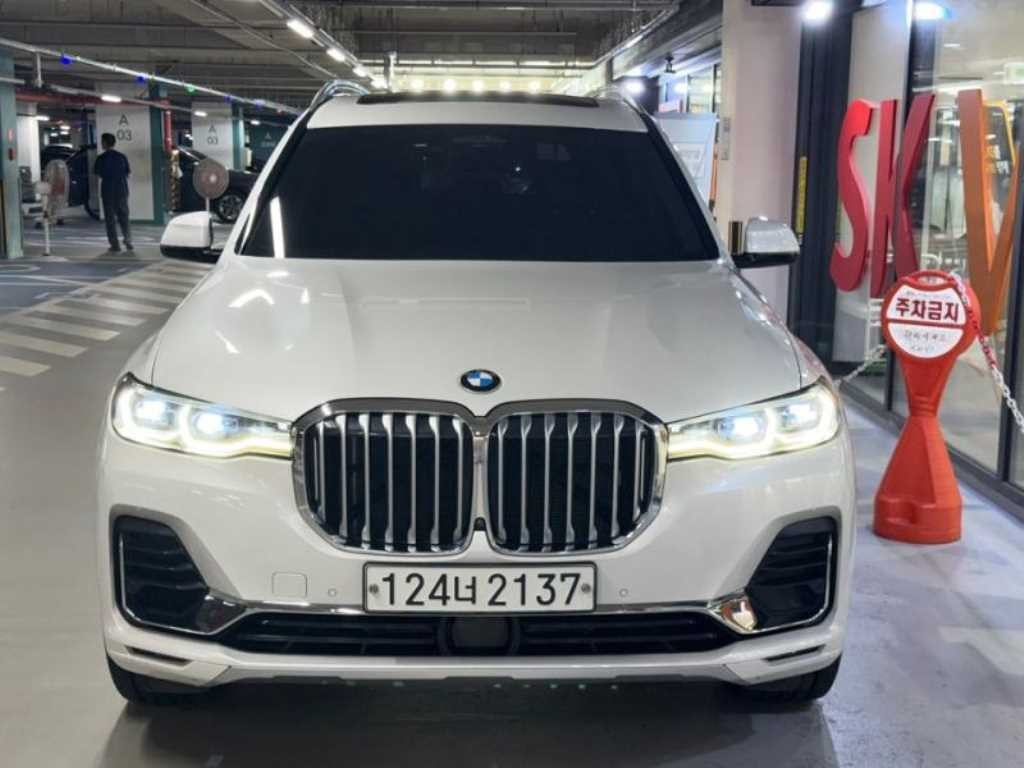 BMW X7 X7 (G07) xDrive 30d 디자인 퓨어 엑셀런스 7인승 이미지 1