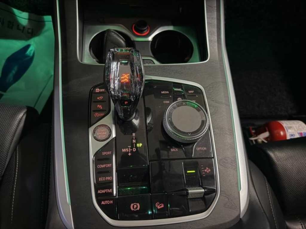 BMW X7 X7 (G07) xDrive 30d 디자인 퓨어 엑셀런스 7인승 이미지 12