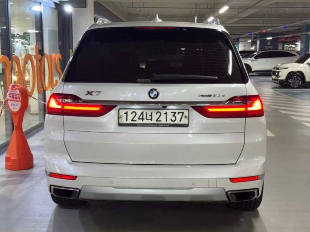 BMW X7 X7 (G07) xDrive 30d 디자인 퓨어 엑셀런스 7인승 이미지 5