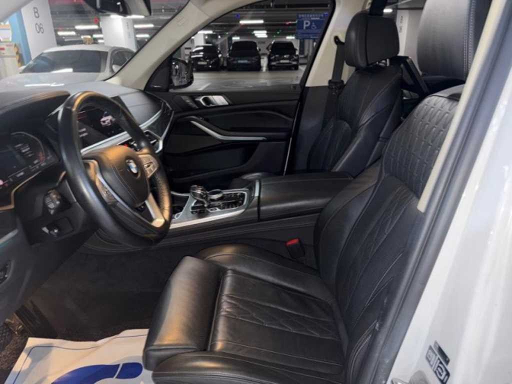 BMW X7 X7 (G07) xDrive 30d 디자인 퓨어 엑셀런스 7인승 이미지 6