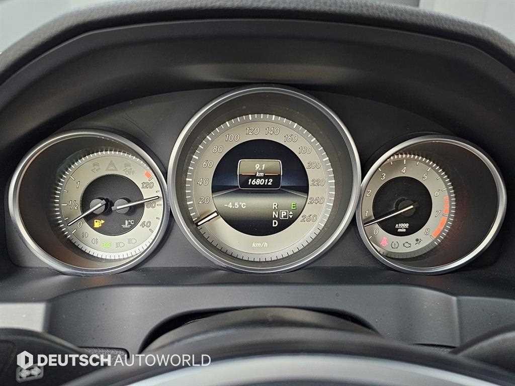 벤츠 E 클래스 E-클래스 W212 E350 쿠페 이미지 8