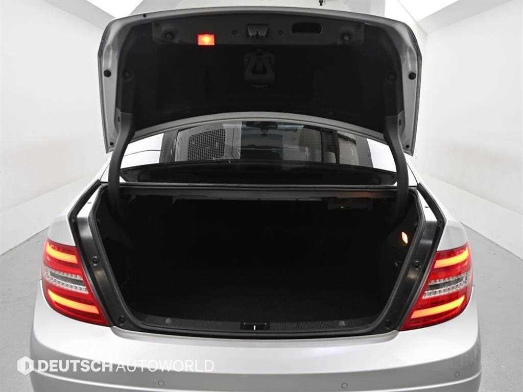 벤츠 C 클래스 C클래스 W204 C200 CGI 아방가르드 이미지 19