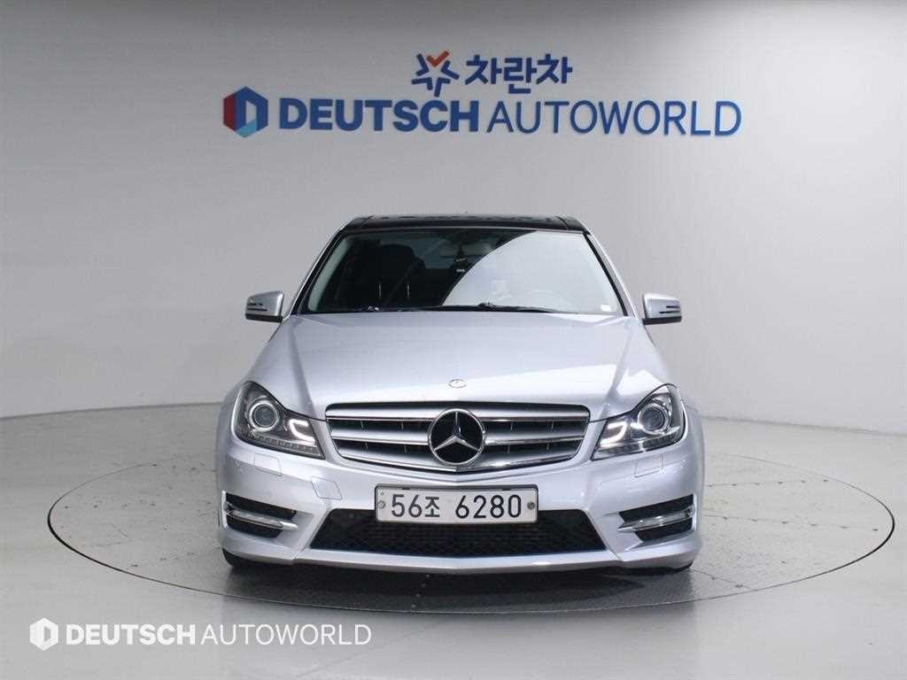 벤츠 C 클래스 C클래스 W204 C200 CGI 아방가르드 이미지 3