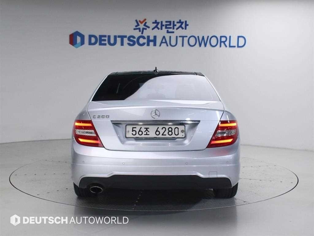 벤츠 C 클래스 C클래스 W204 C200 CGI 아방가르드 이미지 4